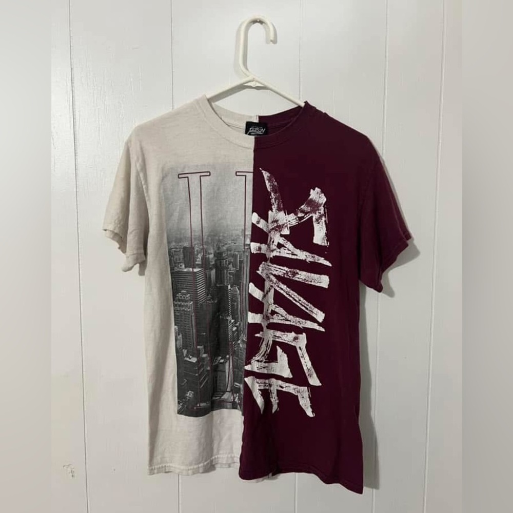 Skyscrapers and ‘Savage’ Split Design Men’s Tee Shirt